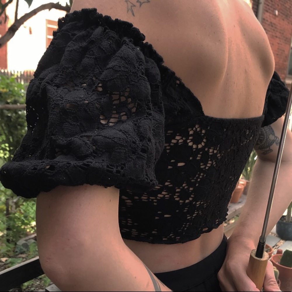 Urban Outfitters Black Lace Medium Top